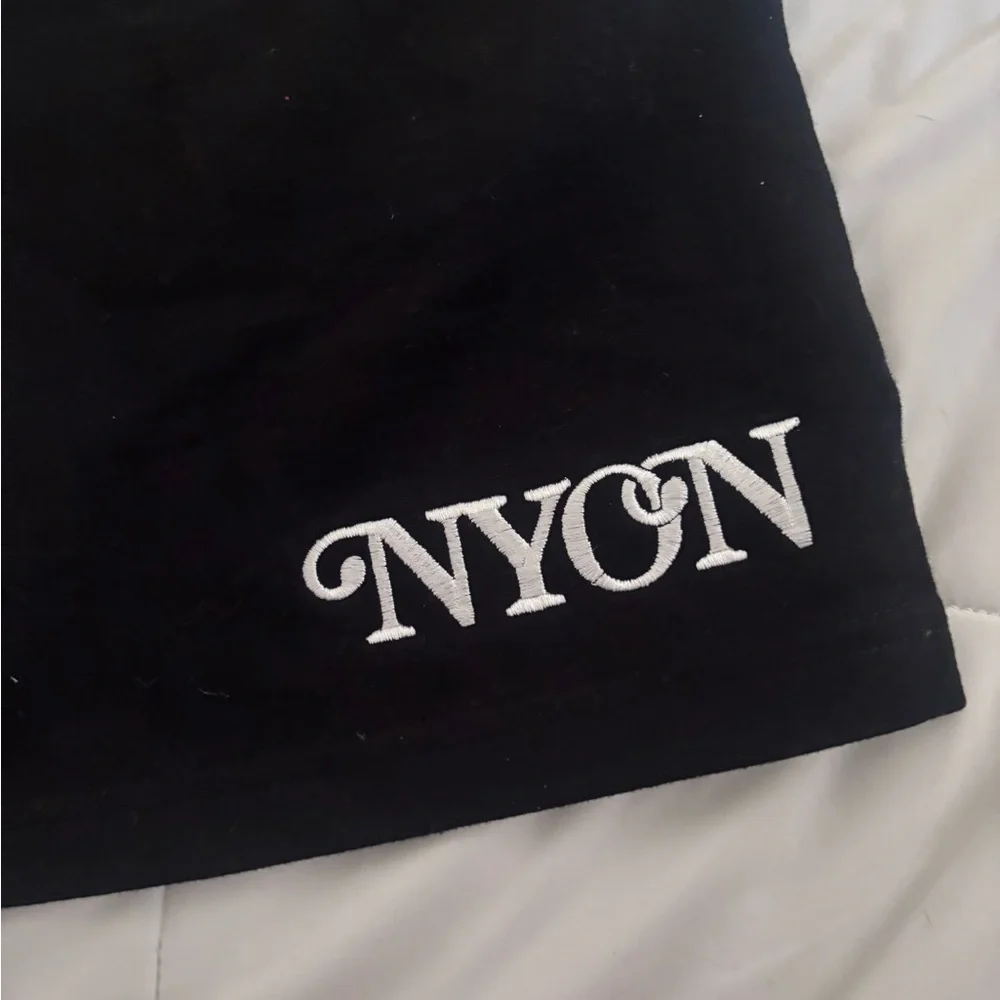 NWT- unisex- New York or Nowhere sweat shorts sweat shorts - Picture 2 of 4